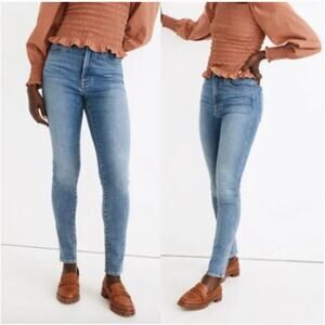 Madewell Tall Curvy Roadtripper Authentic Skinny Jeans in Vinton Wash
